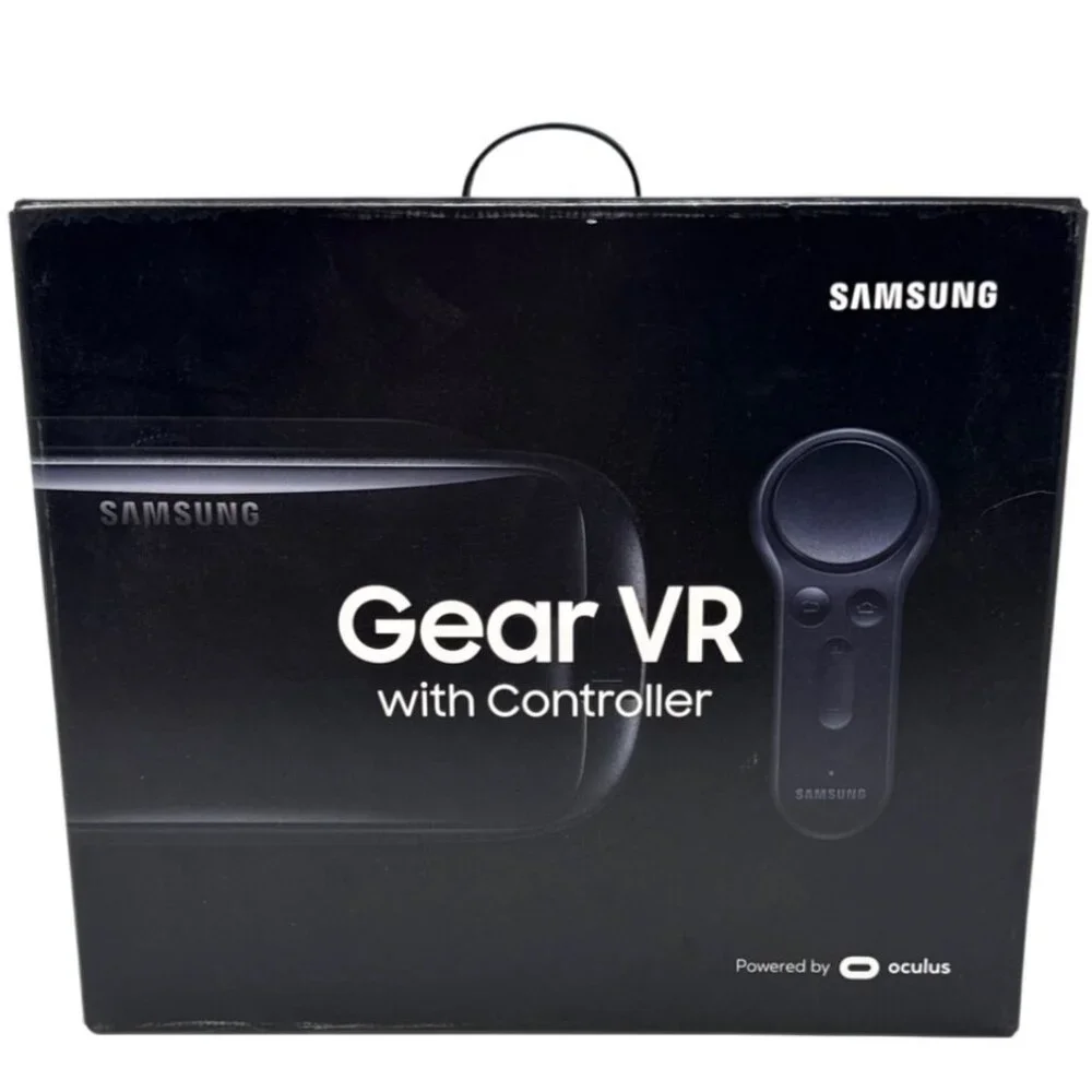 Samsung Gear VR with Controller Powered by Oculus Immersive 360° Experience